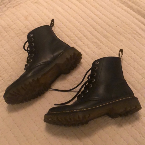 Dr. Martens Shoes - Dr. Marten 1460 Smooth women's black boots size: 9